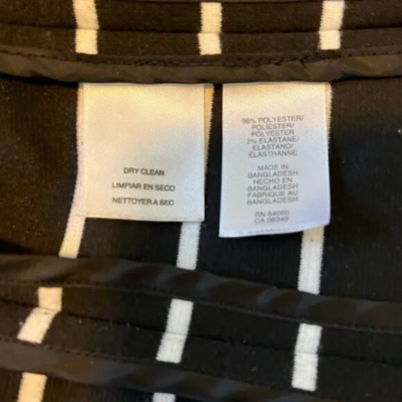 Evan Picone short jacket. 1 button - Picture 3 of 3